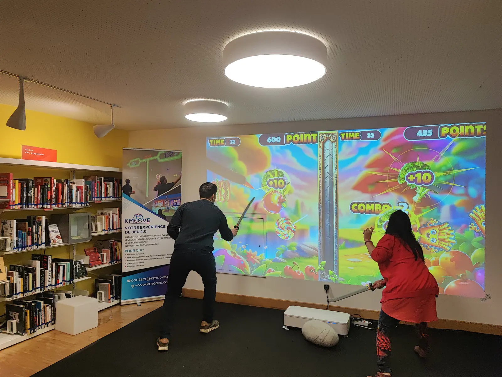 Séance récréative sur mur interactif avec plusieurs joueurs